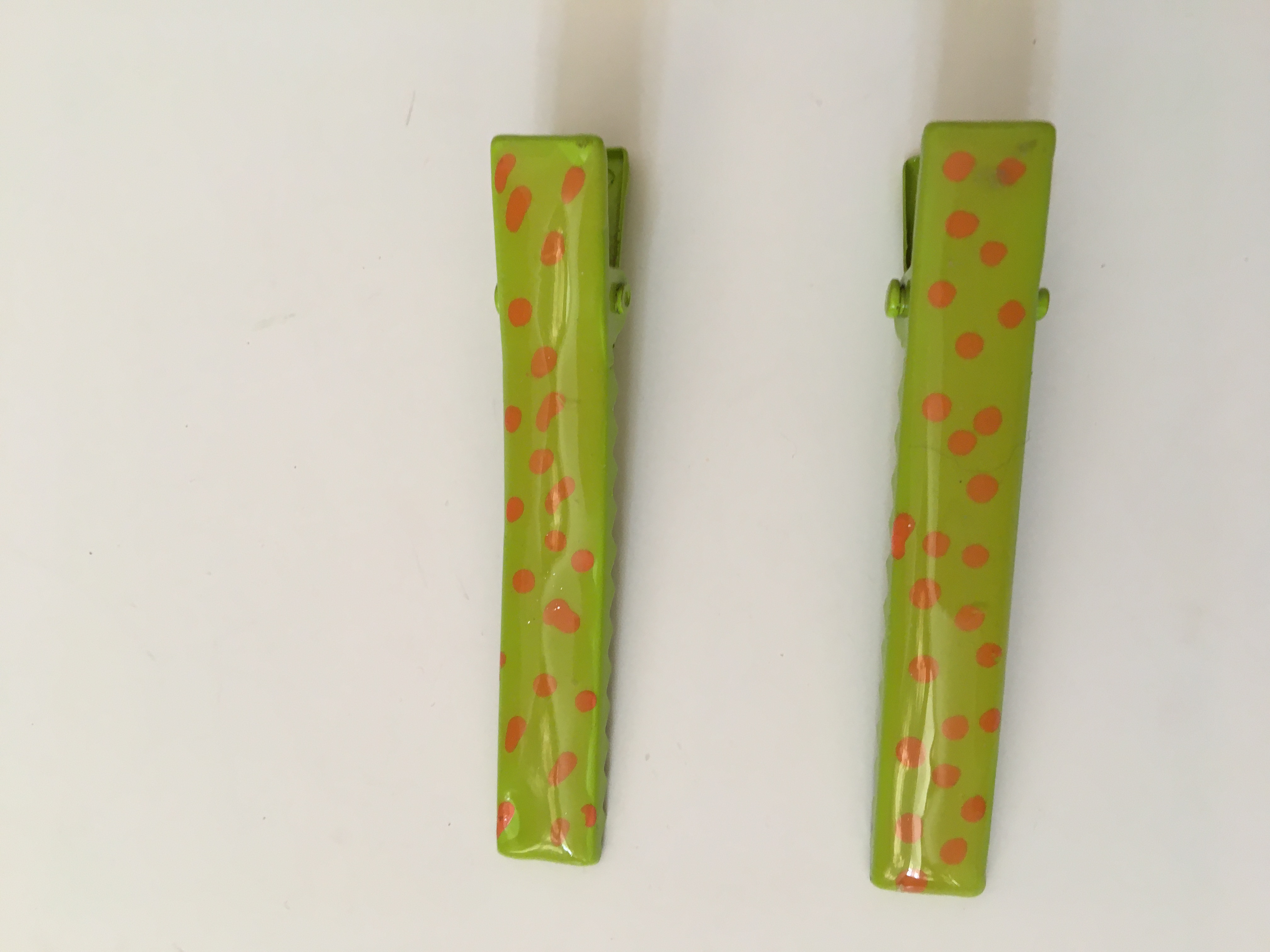 Sponka do vlasů s puntiky 1 ks