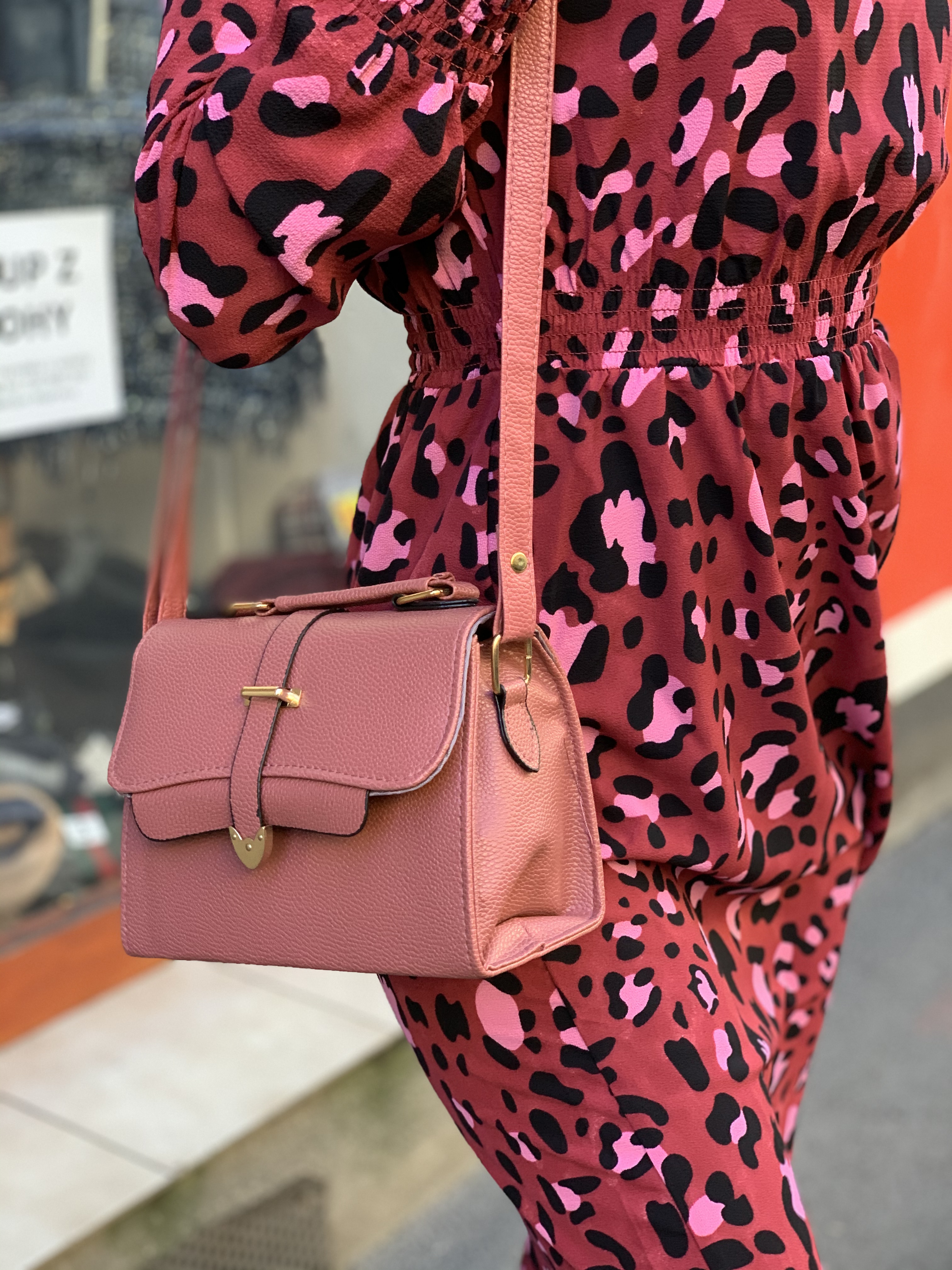 Kabelka růžová malá