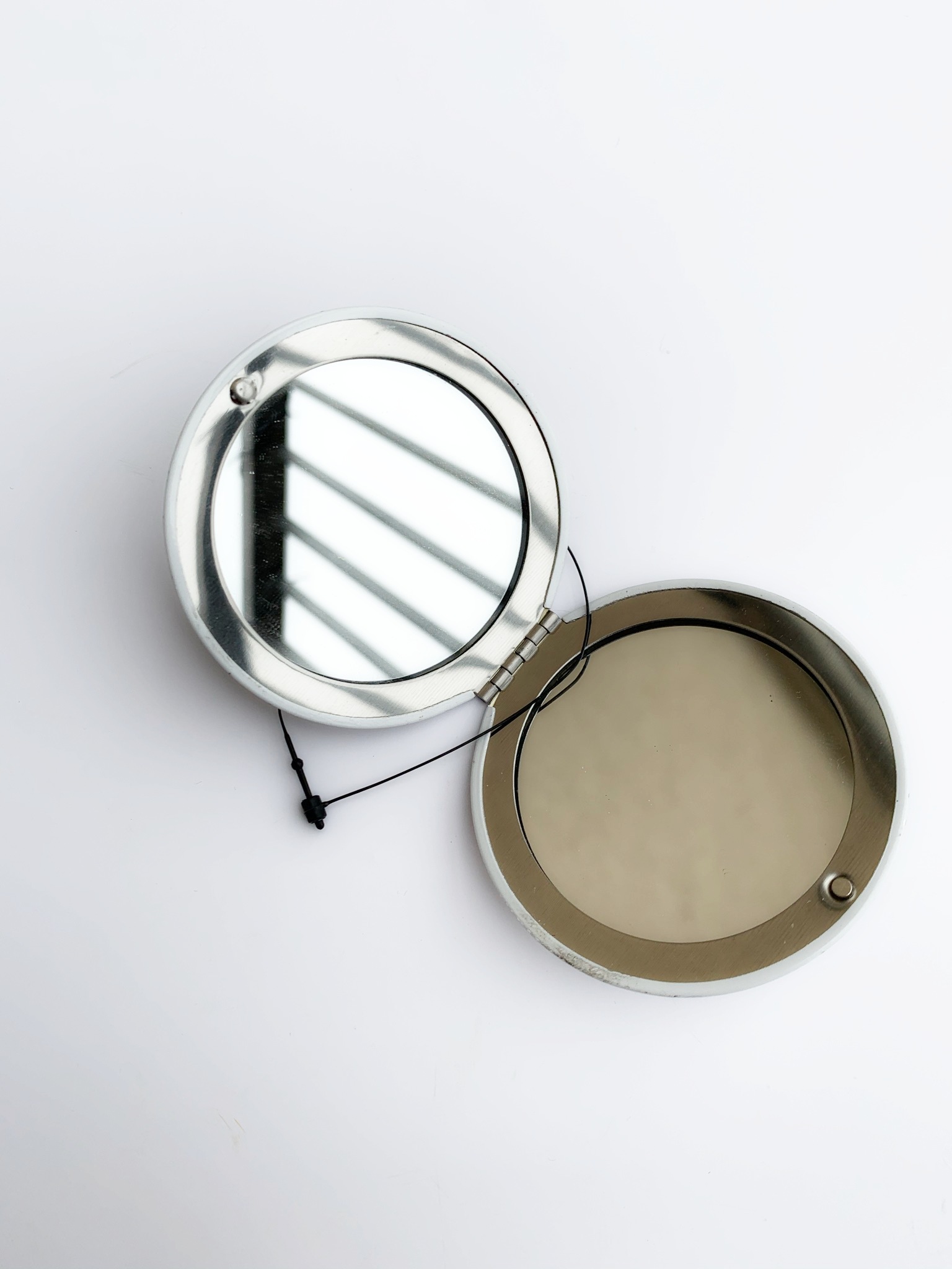 Zrcátko kapesní kosmetické růže