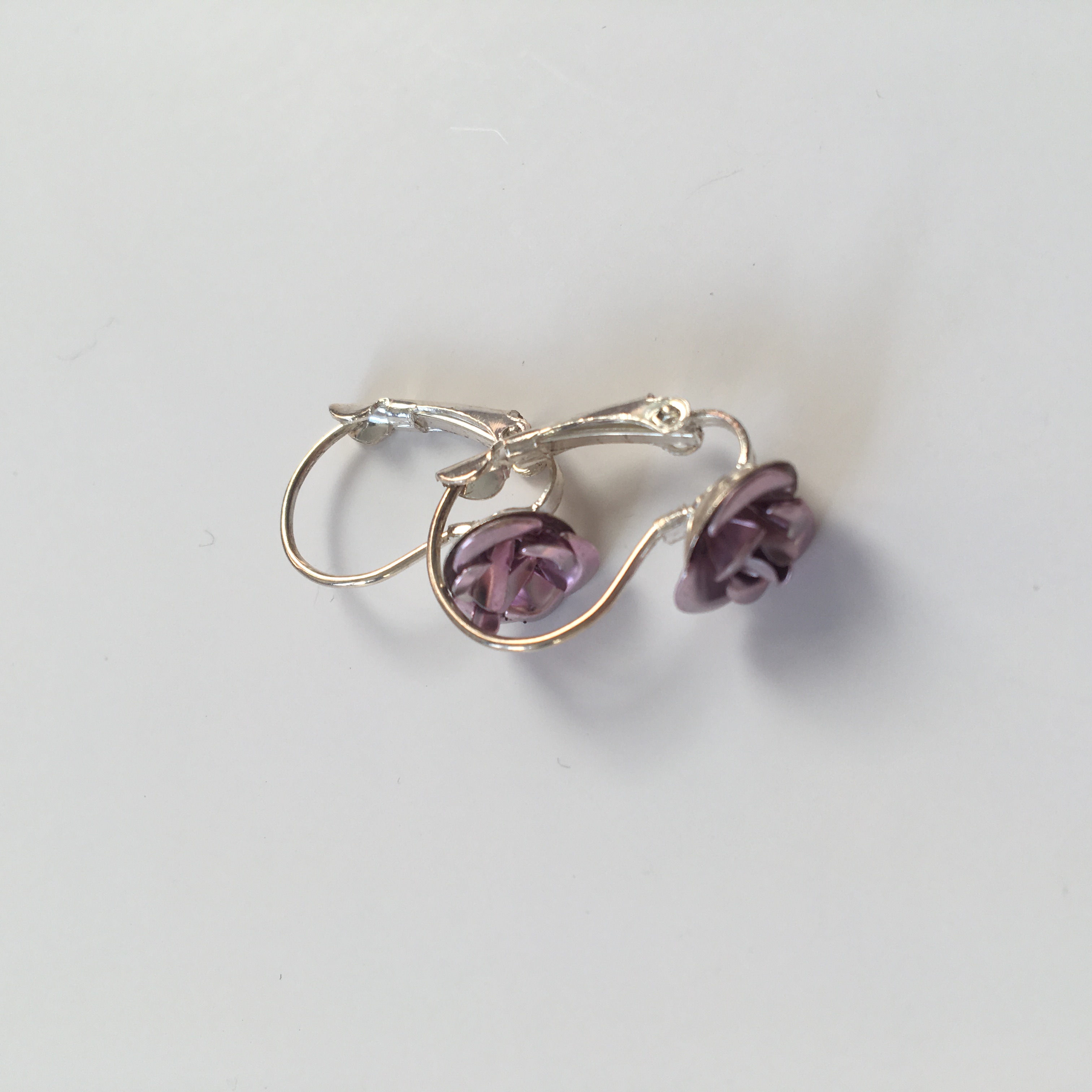 Fashion Jewelry náušnice růžička kovová fialová 4-a353