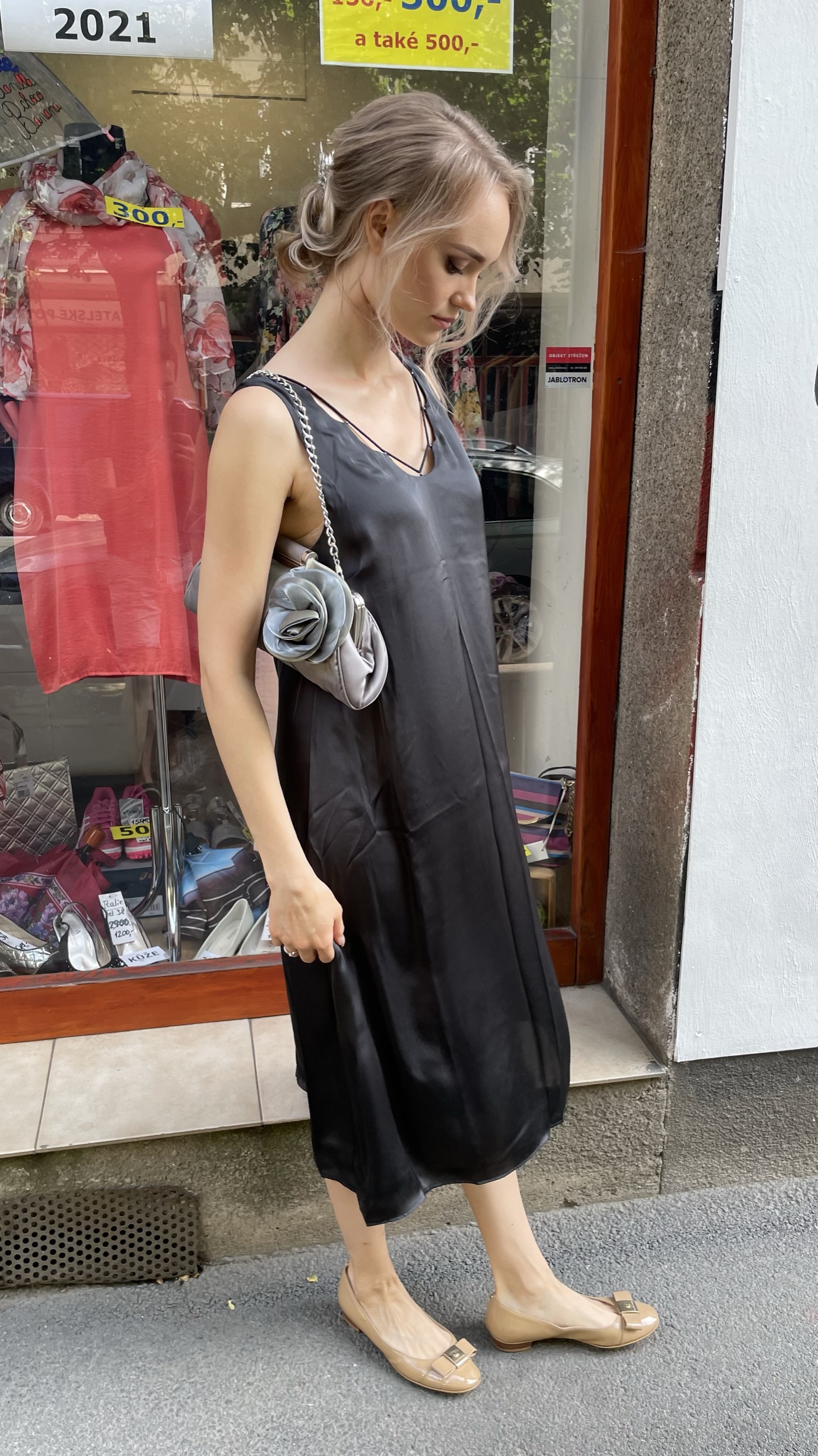 Šaty Asos tmavě šedá vel. 38