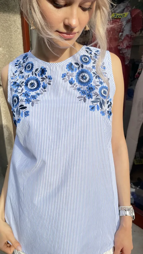 Halenka modrá pruhovaná s výšivkou vel. S/M