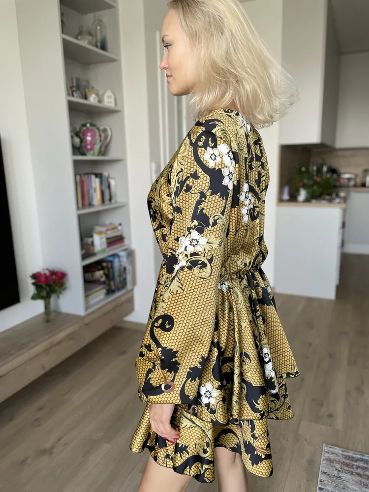 Šaty Zuiki s volánem žluté a černé vel. L