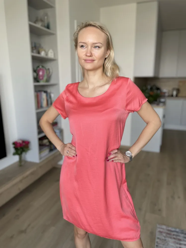 Šaty Vila korálové s krajkou vel. M