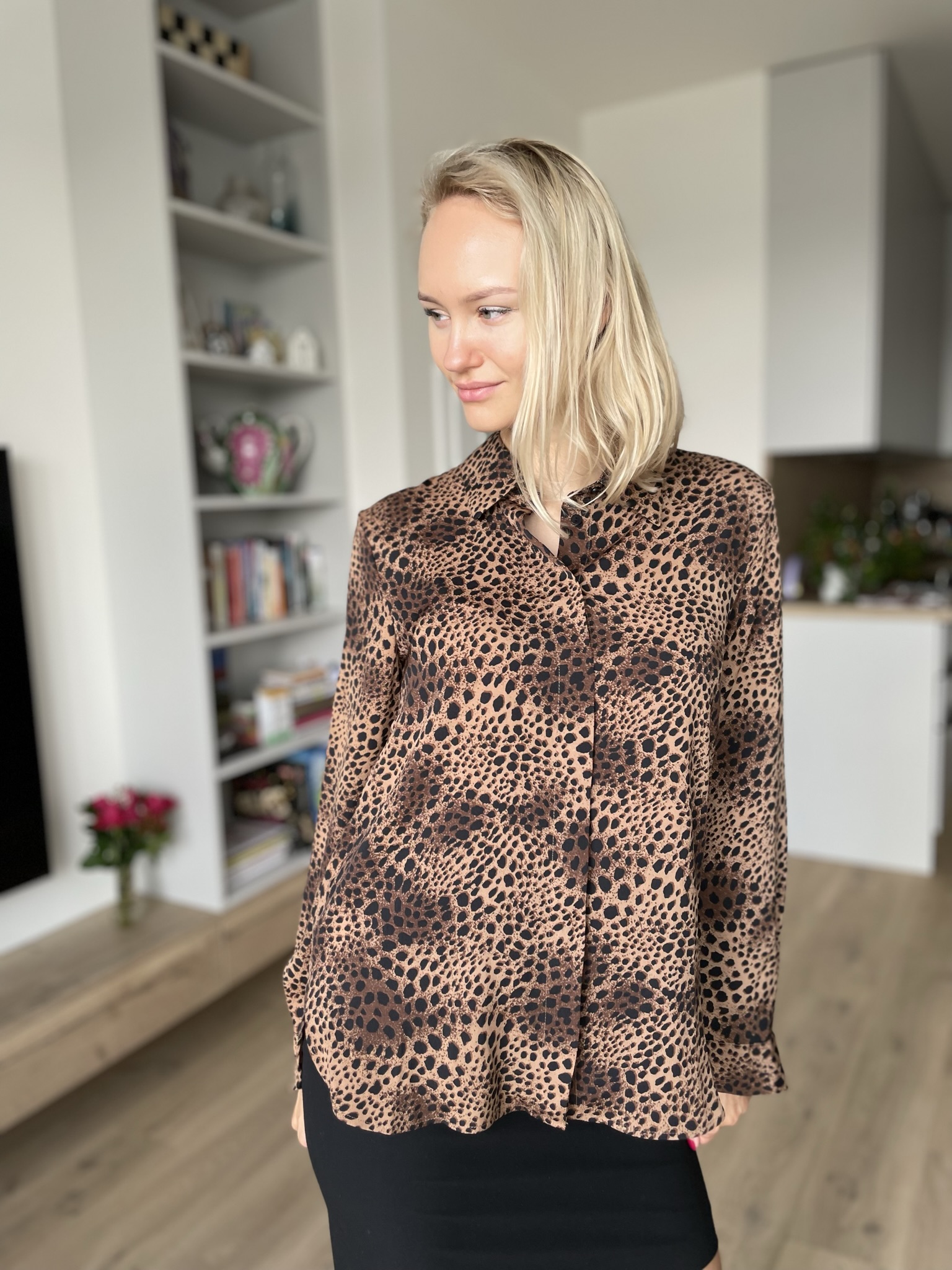 Halenka MNG hnědá vzorovaná vel. S, L