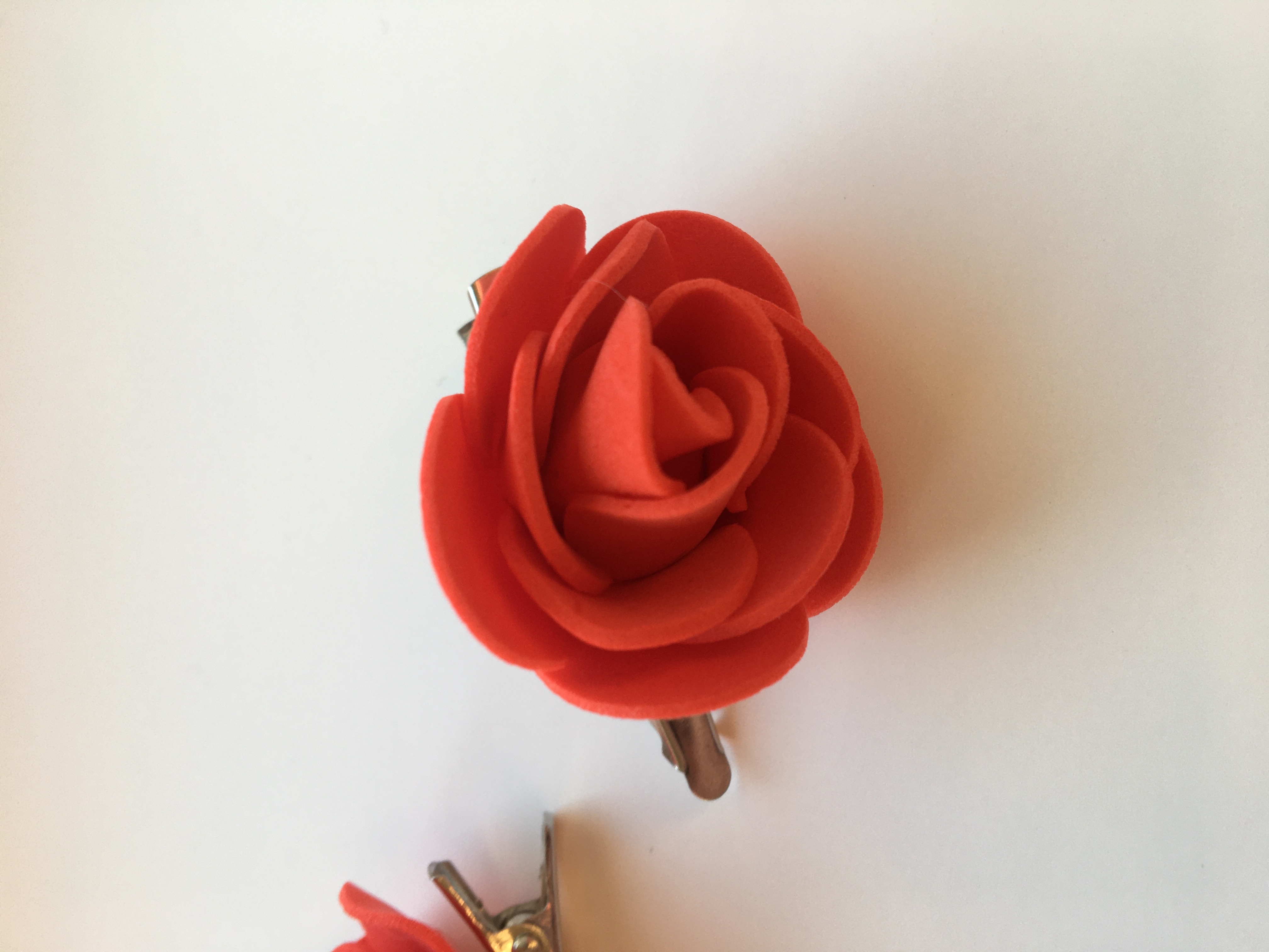 Sponka do vlasů se zoubky RŮŽE 1 ks