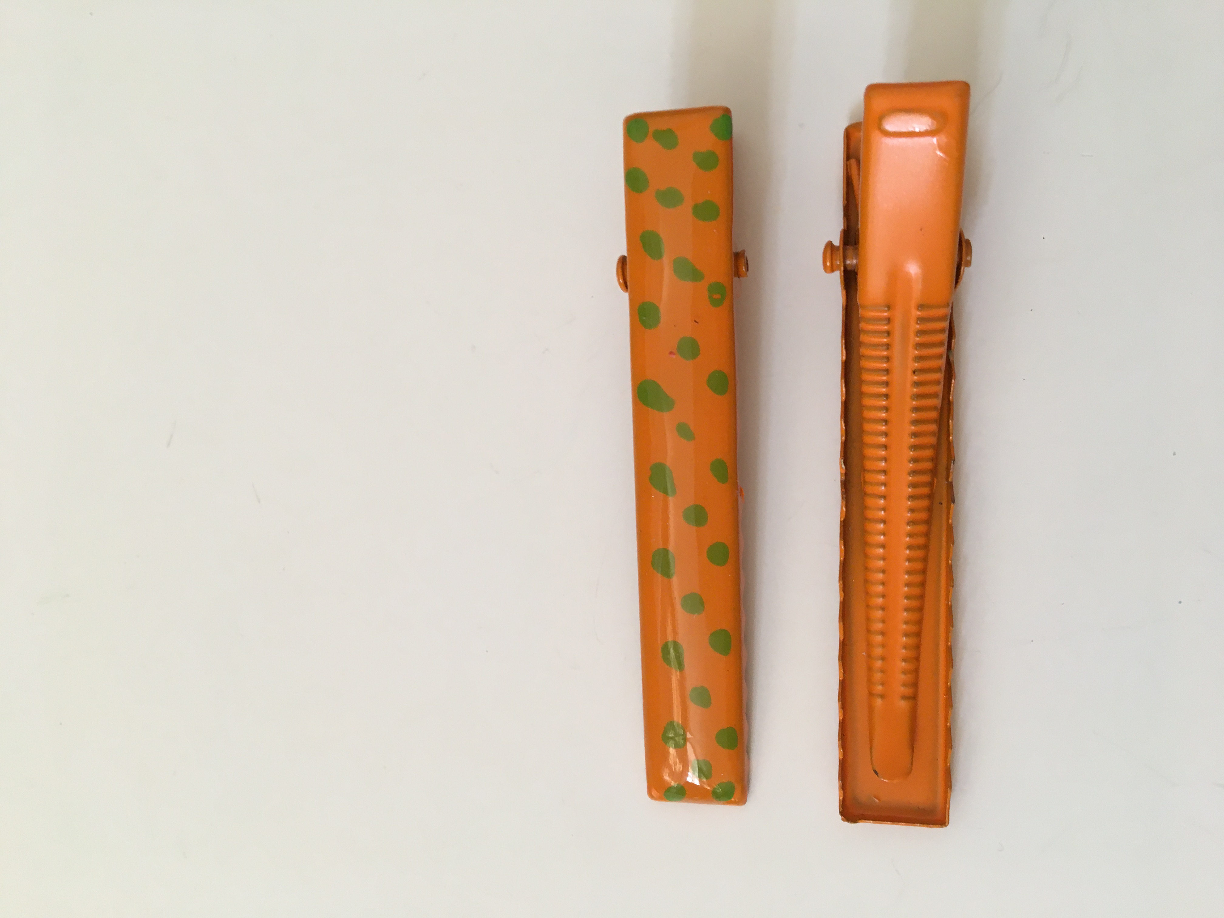 Sponka do vlasů s puntiky 1 ks