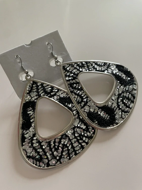 Fashion Jewelry náušnice trojhrany černo-stříbrné 4-b293 