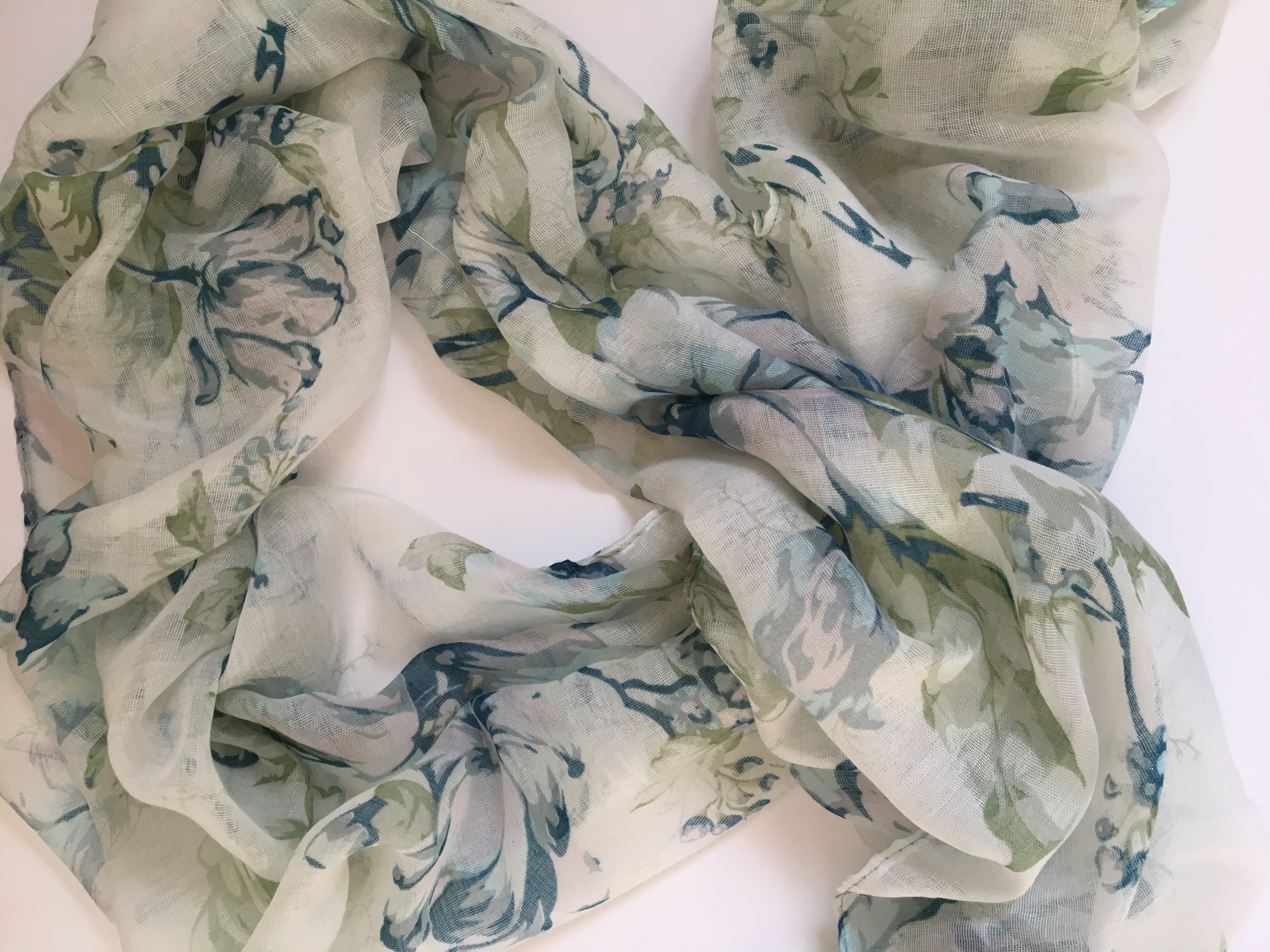 Šála s květinovým vzorem zelená