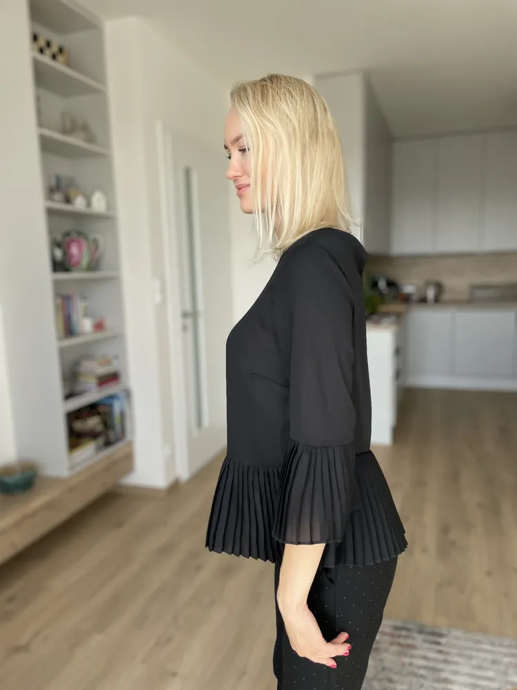 Halenka New Look černá plisovaná vel. 38