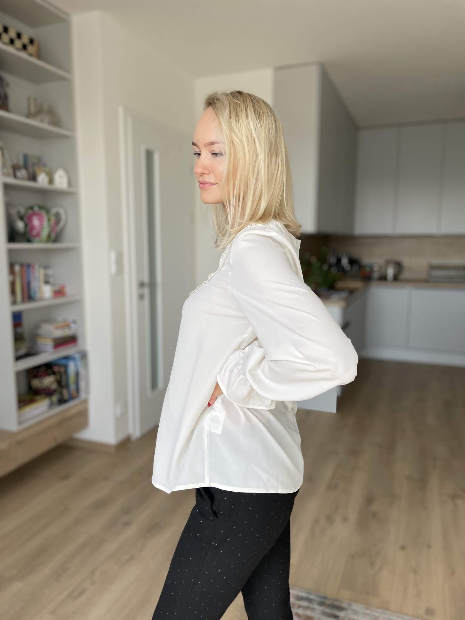 Halenka Vero Moda krémová s krajkou vel. M