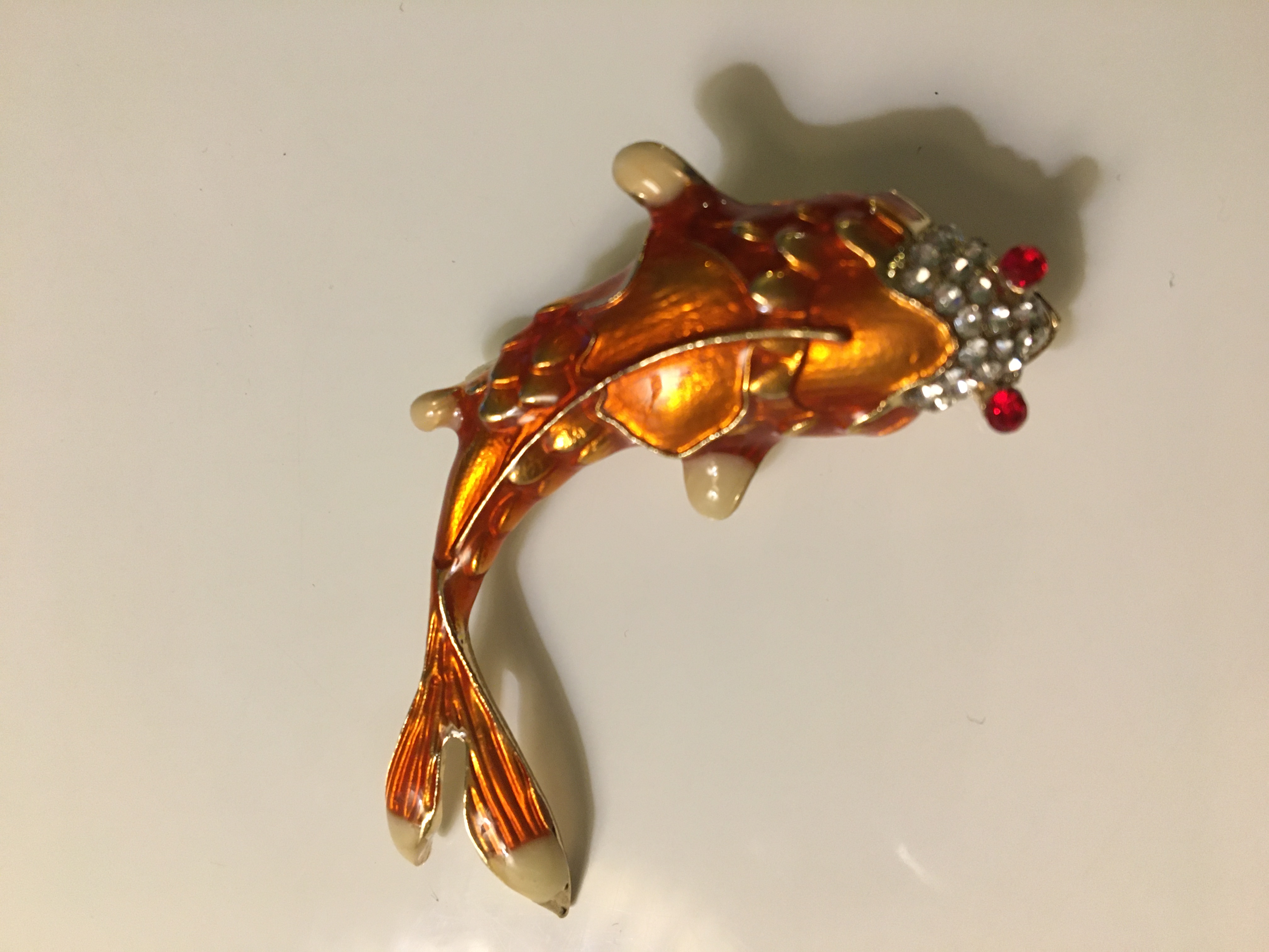 Fashion Jewelry brož ryba zlatá 11-aa277