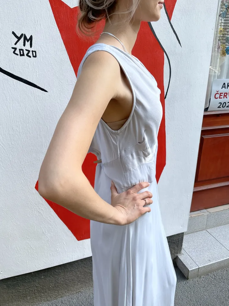 Šaty Asos šedé vel.44