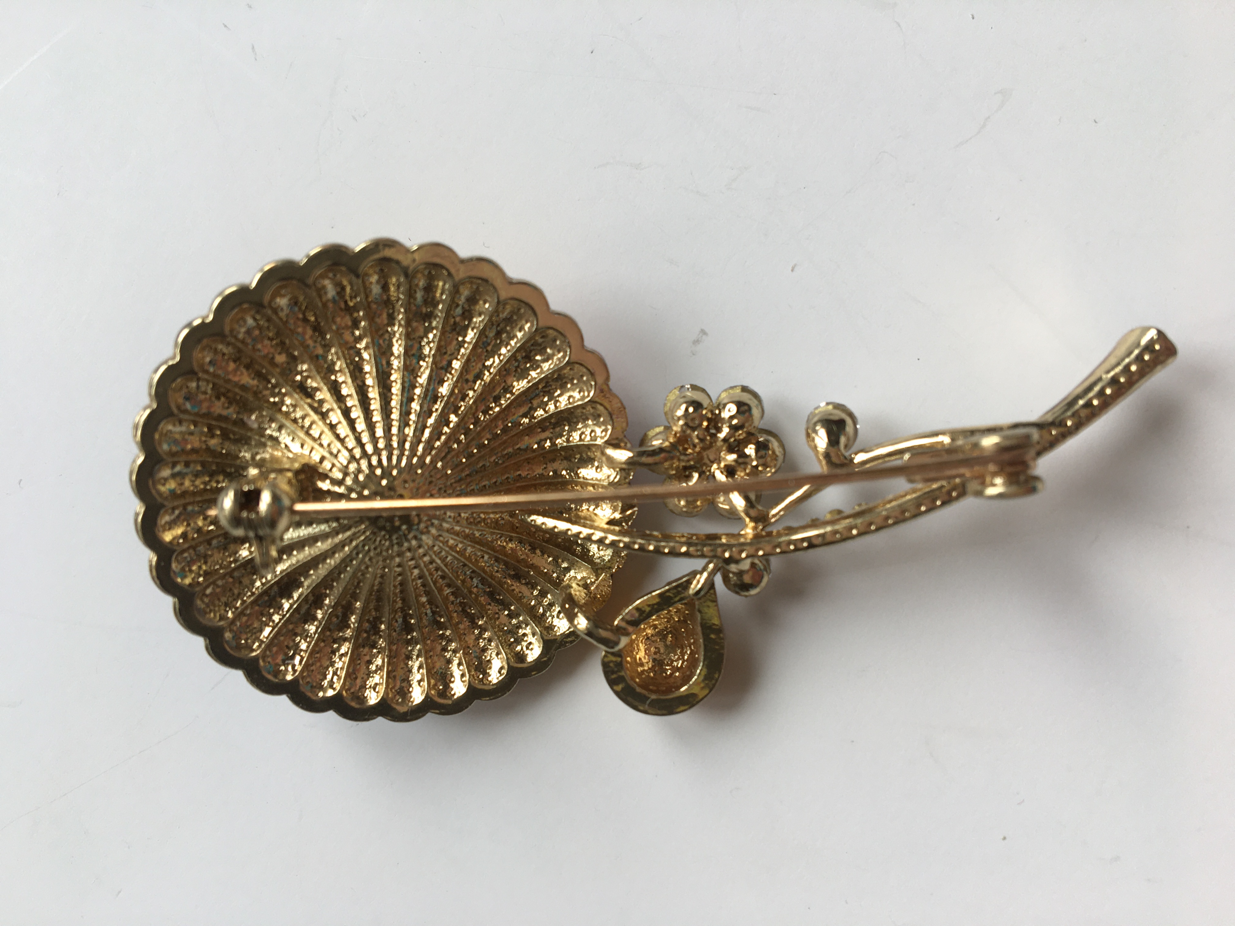 Fashion Jewelry brož květ s perlou 167896