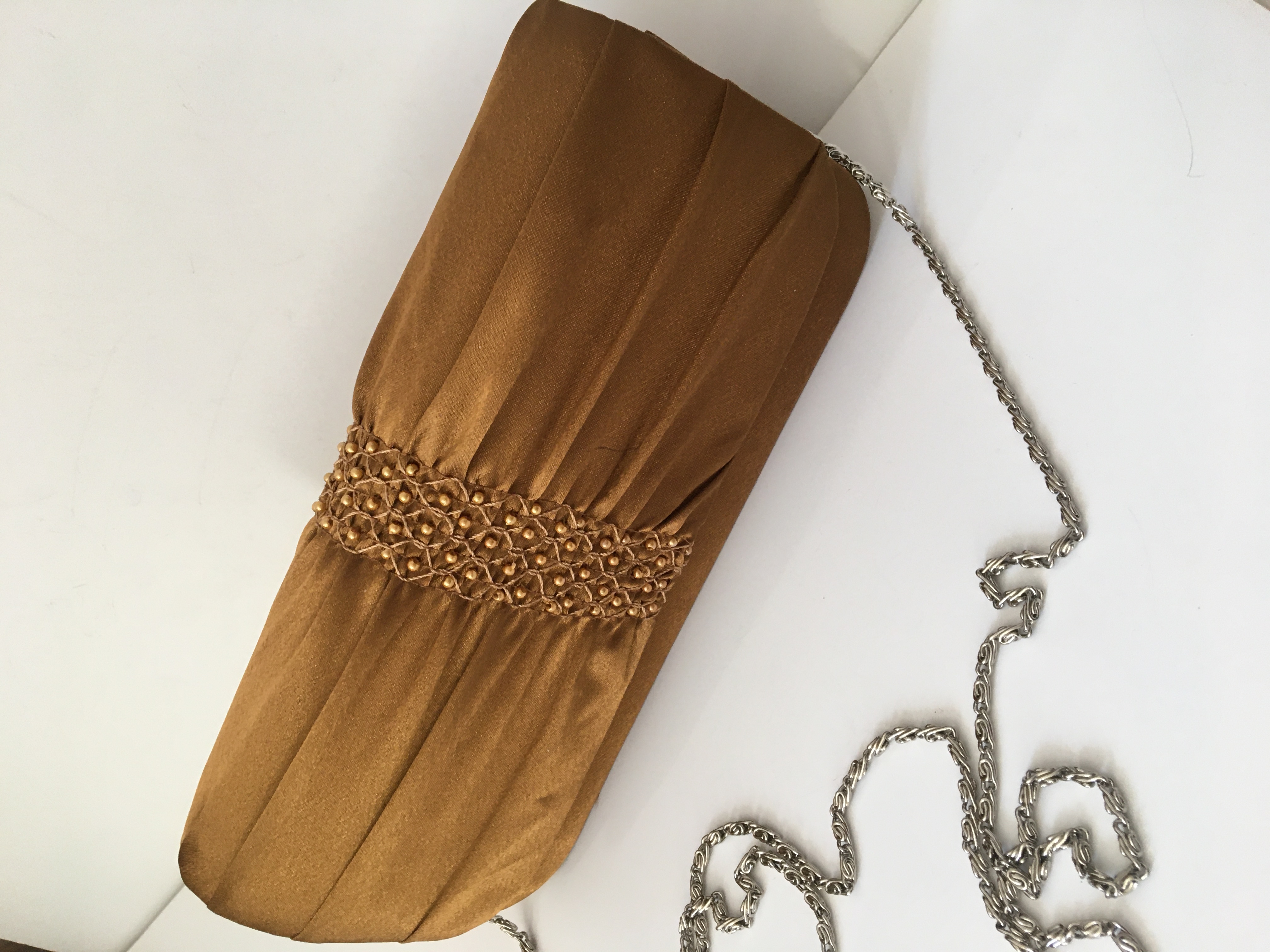 Kabelka společenská hnědo-zlatá