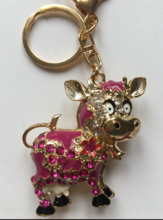 Přívěsek na klíče a kabelku fialová kráva