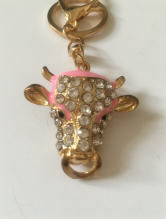Přívěsek na klíče a kabelku růžová kráva