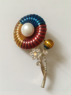 Fashion Jewelry brož květ s perlou 167896