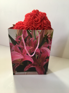 Dárková sada - srdce z růží v tašce